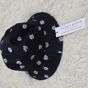 Alice + Olivia Black Floral Reversable Bucket Hat